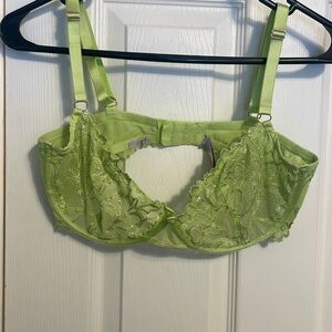 Savage neon green size 36dd bra